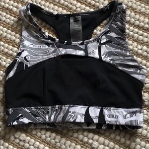 Gymshark Sports Bra (size S)